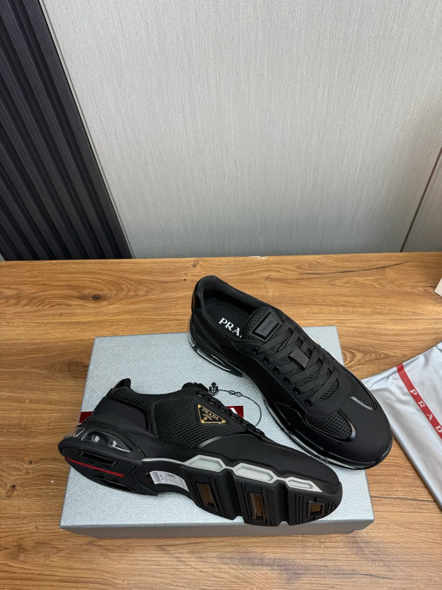 Men's shoes 💰660💰 [PRADA] Men's shoes are popular in the counter, high-quality shipments ✔️Official website synchronization, original imported cowhide with comfortable mesh + cowhide lining, 1⃣️:1⃣️reproduction, original factory air-cushioned original sole, 38-45
